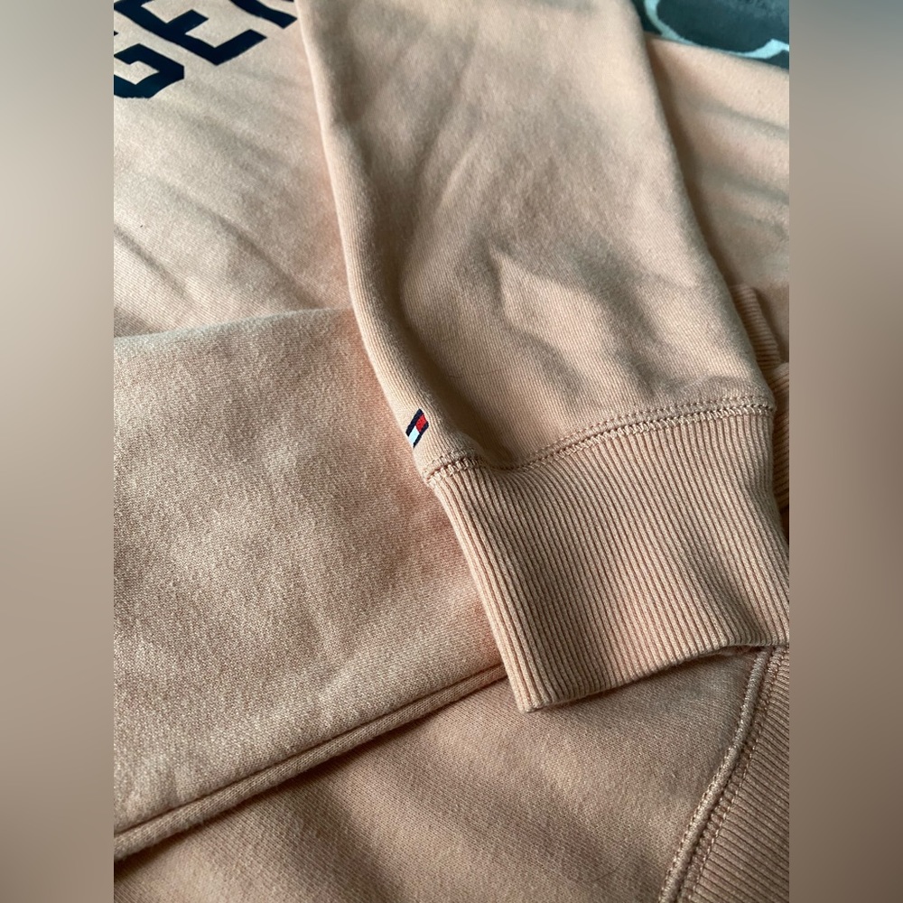 Tommy Hilfiger Crewneck Sweater - Picture 2 of 8